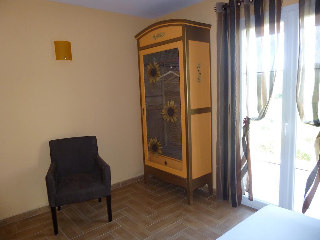 Domaine De Flo Adult A Partir De 16 Ans Saint-Jean-de-la-Blaquiere Room photo